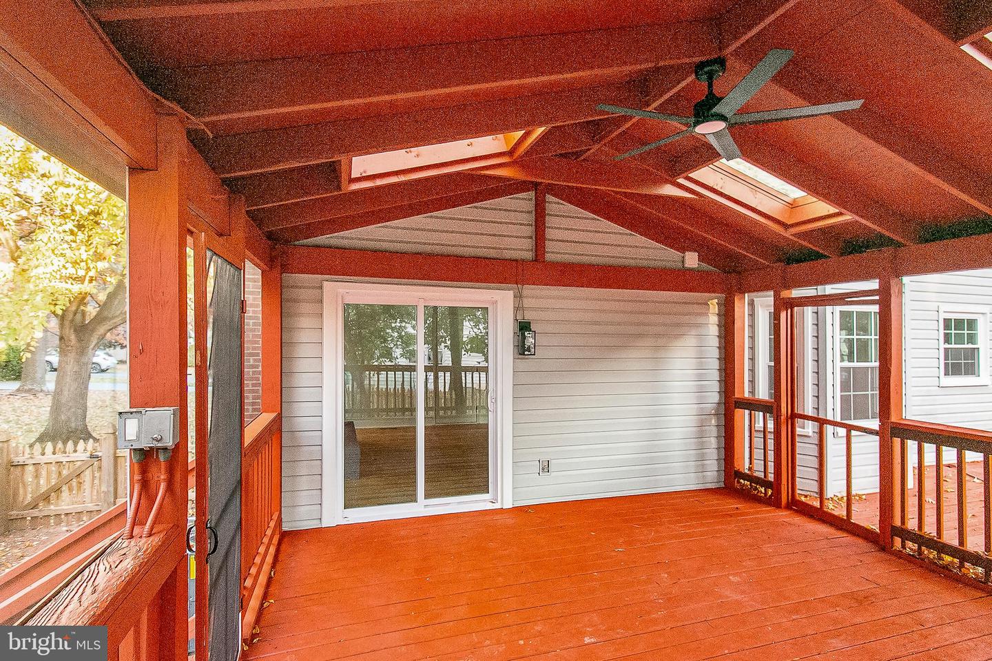 Ashburn, Virginia, 20147, United States, 5 Bedrooms Bedrooms, ,4 BathroomsBathrooms,Residential,Active,1988483