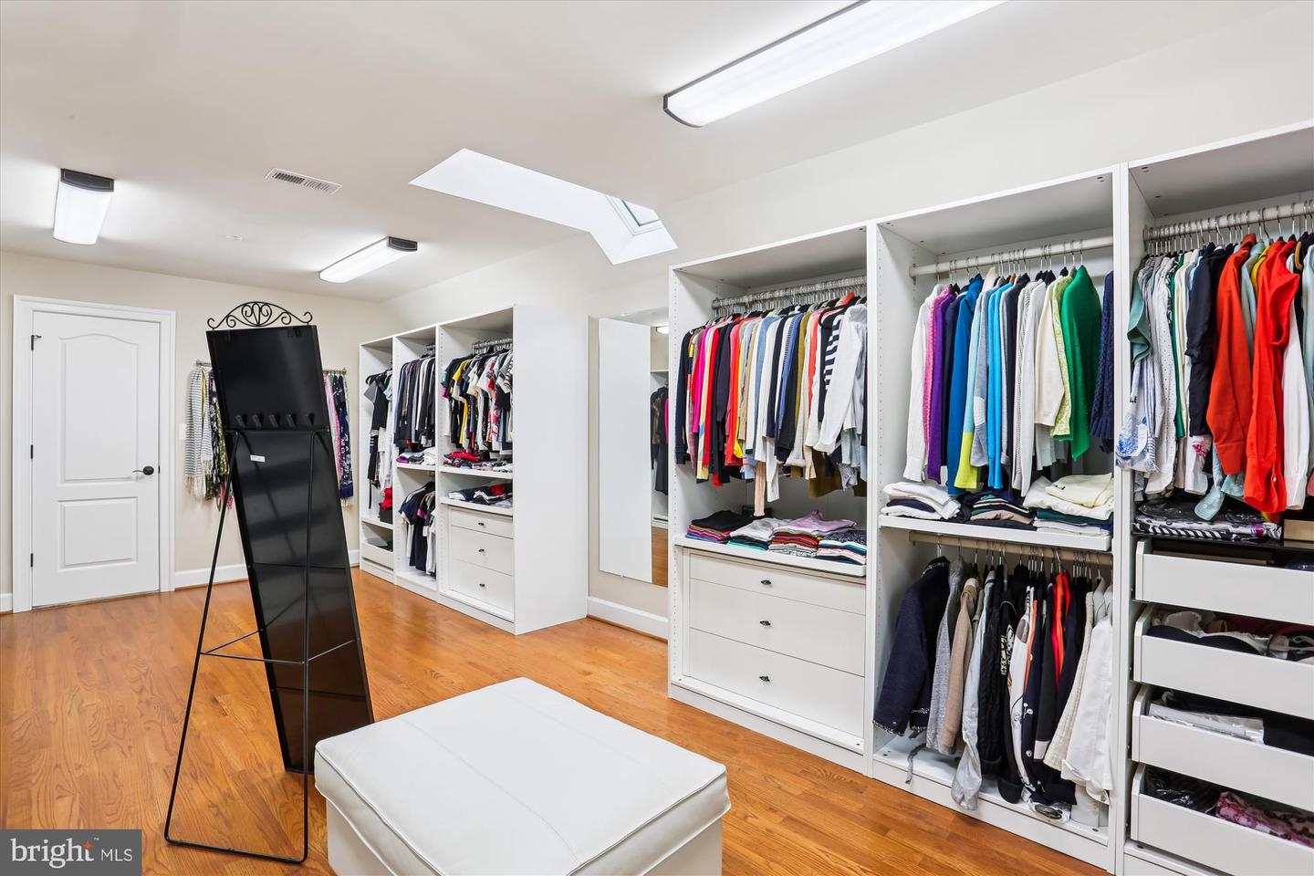 Olney, Maryland, 20832, United States, 4 Bedrooms Bedrooms, ,3 BathroomsBathrooms,Residential,Active,1969632