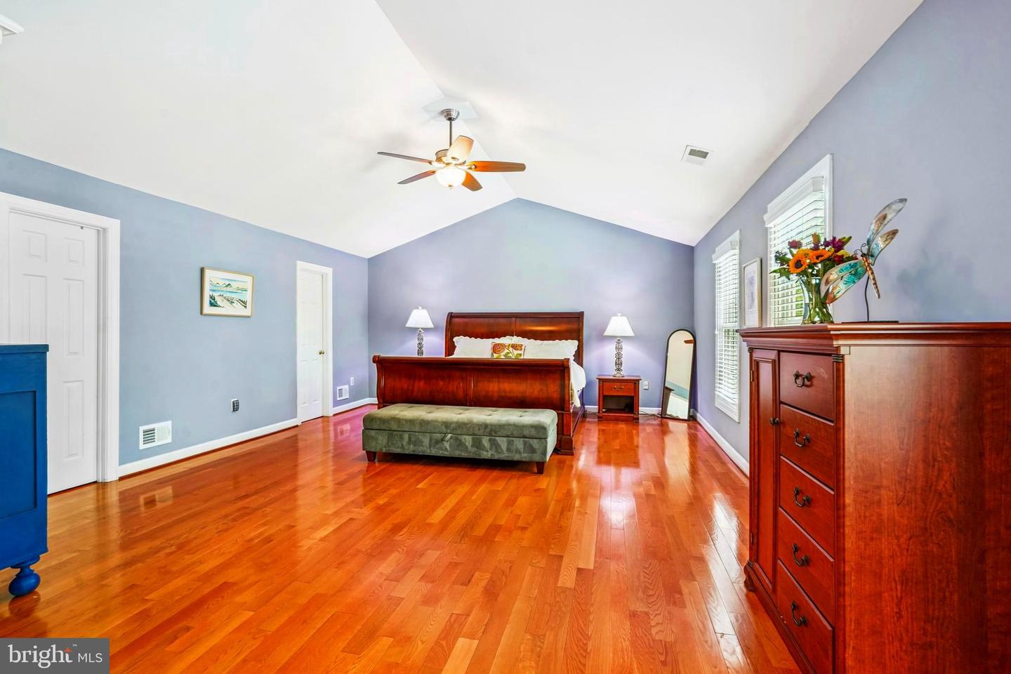 Centreville, Virginia, 20121, United States, 4 Bedrooms Bedrooms, ,5 BathroomsBathrooms,Residential,Active,1914622