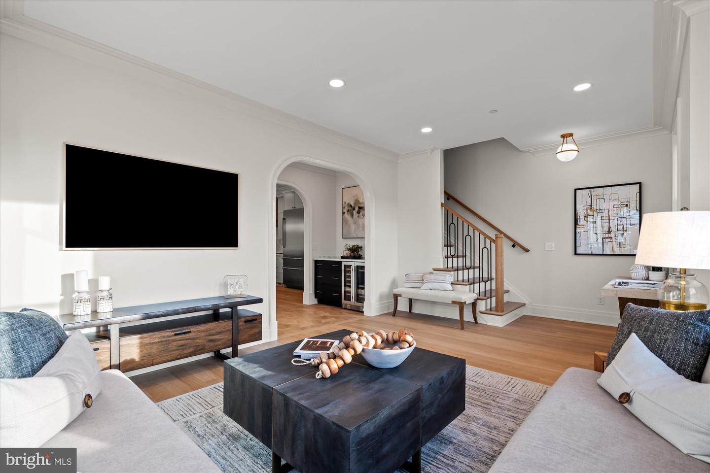 Alexandria, Virginia, 22314, United States, 4 Bedrooms Bedrooms, ,5 BathroomsBathrooms,Residential,Active,1993677