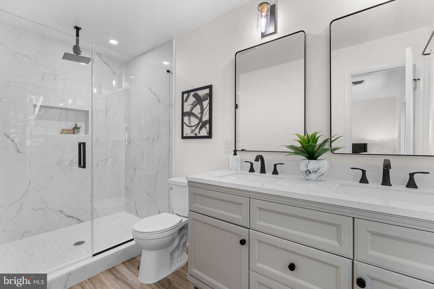 Falls Church, Virginia, 22044, United States, 4 Bedrooms Bedrooms, ,3 BathroomsBathrooms,Residential,Active,1894525