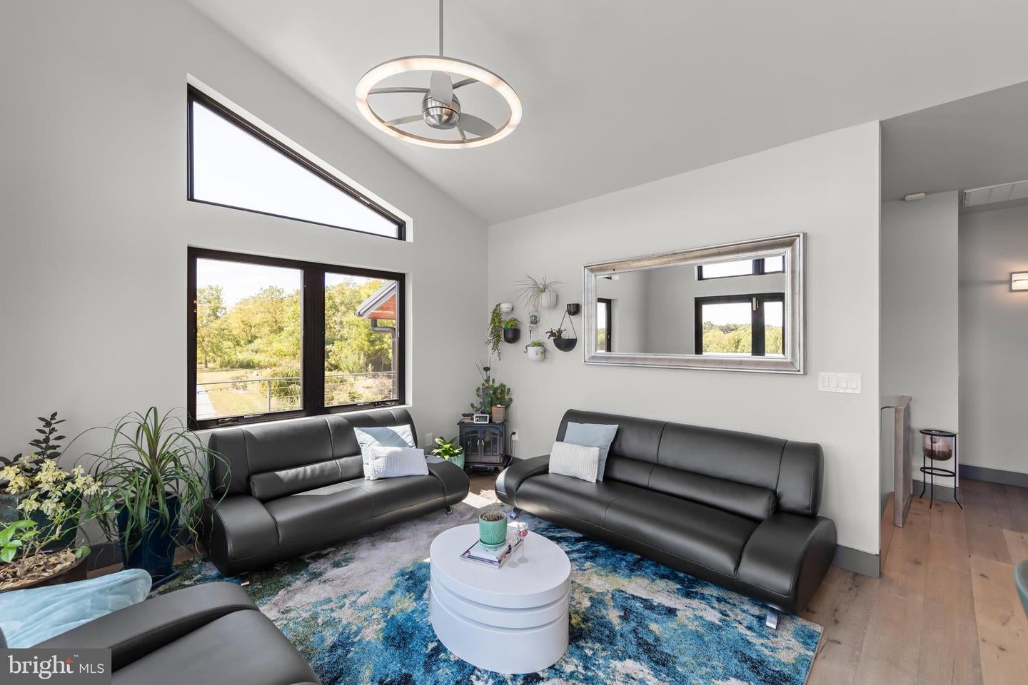 Berryville, Virginia, 22611, United States, 4 Bedrooms Bedrooms, ,4 BathroomsBathrooms,Residential,Active,1945547