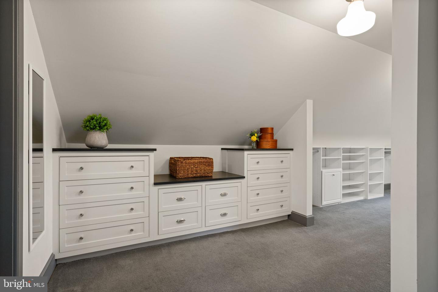 Leesburg, Virginia, 20175, United States, 4 Bedrooms Bedrooms, ,5 BathroomsBathrooms,Residential,Active,2011862