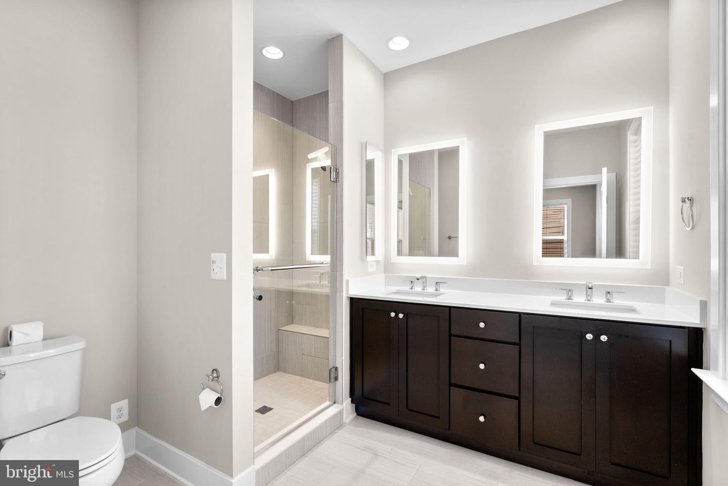 Rockville, Maryland, 20852, United States, 5 Bedrooms Bedrooms, ,5 BathroomsBathrooms,Residential,Active,1954009