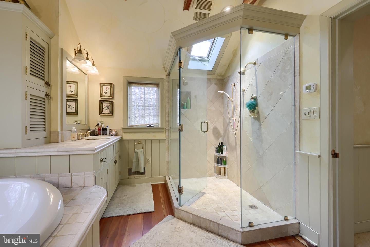 Reading, Pennsylvania, 19606, United States, 5 Bedrooms Bedrooms, ,4 BathroomsBathrooms,Residential,Active,2045028