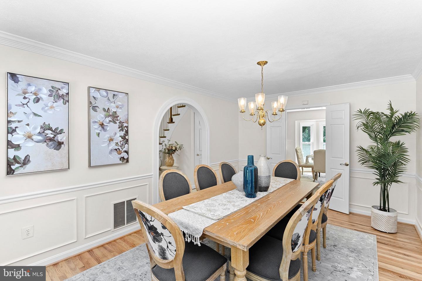 Silver Spring, Maryland, 20906, United States, 5 Bedrooms Bedrooms, ,4 BathroomsBathrooms,Residential,Active,1914614