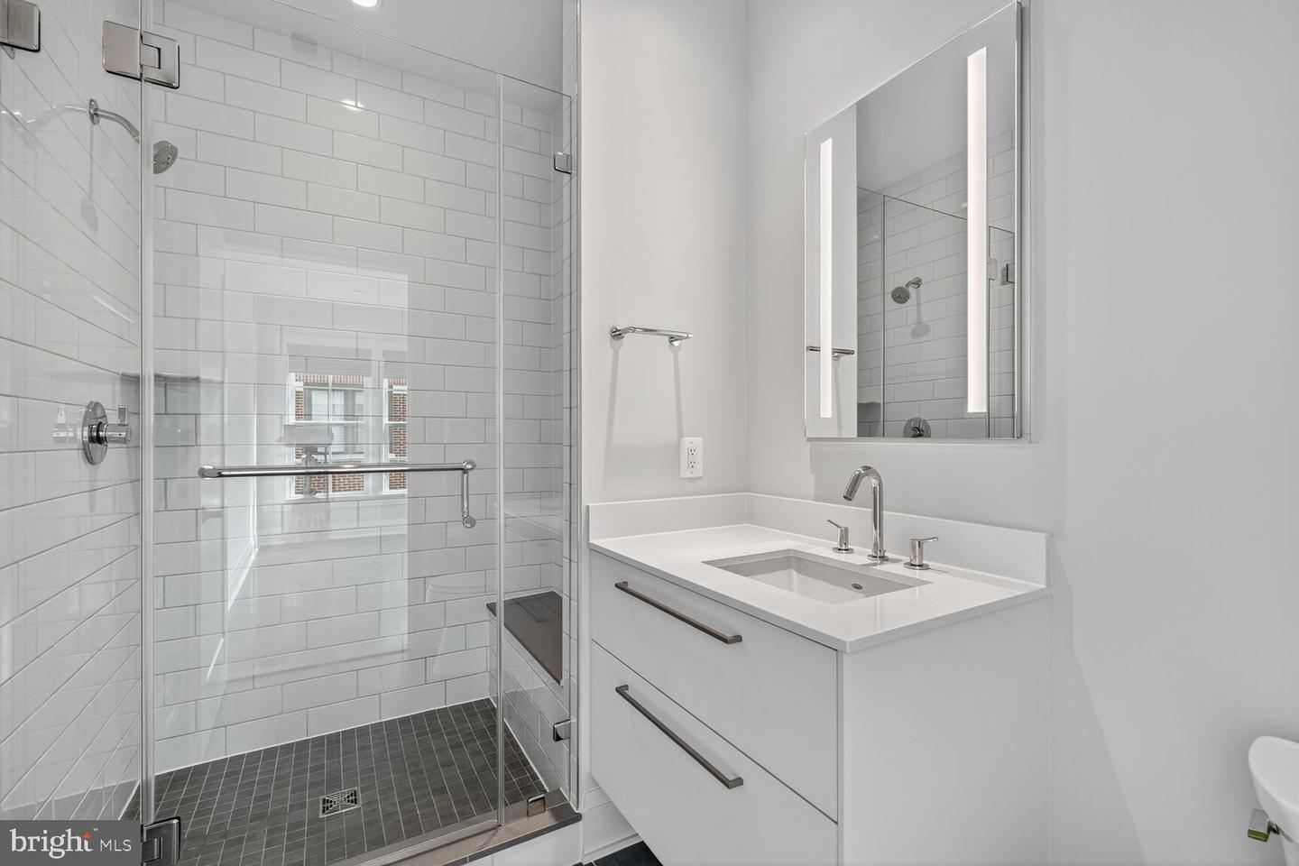 Alexandria, Virginia, 22314, United States, 4 Bedrooms Bedrooms, ,5 BathroomsBathrooms,Residential,Active,1959984