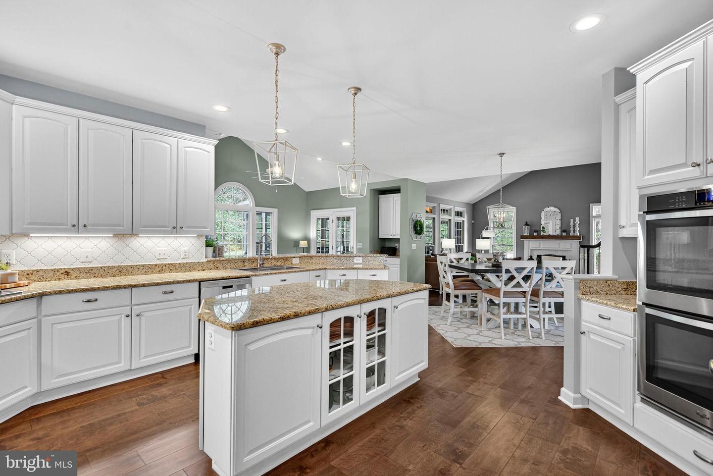 Aldie, Virginia, 20105, United States, 5 Bedrooms Bedrooms, ,5 BathroomsBathrooms,Residential,Active,2010541