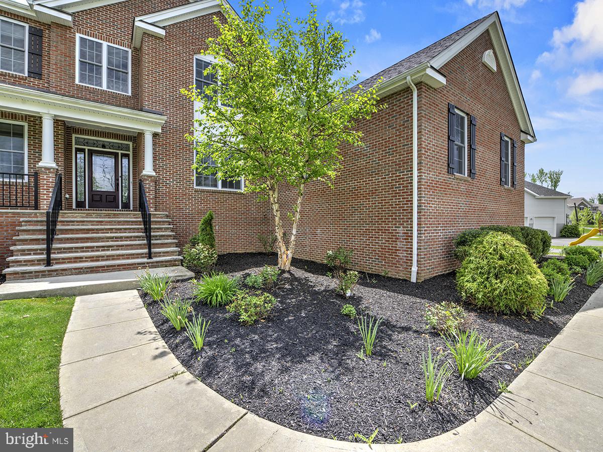 Monmouth Junction, New Jersey, 08852, United States, 5 Bedrooms Bedrooms, ,6 BathroomsBathrooms,Residential,Active,1820314