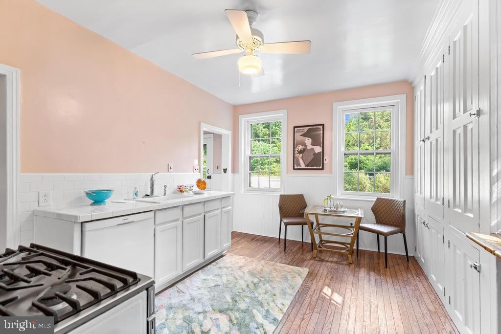 Philadelphia, Pennsylvania, 19118, United States, 7 Bedrooms Bedrooms, ,3 BathroomsBathrooms,Residential,Active,1900159