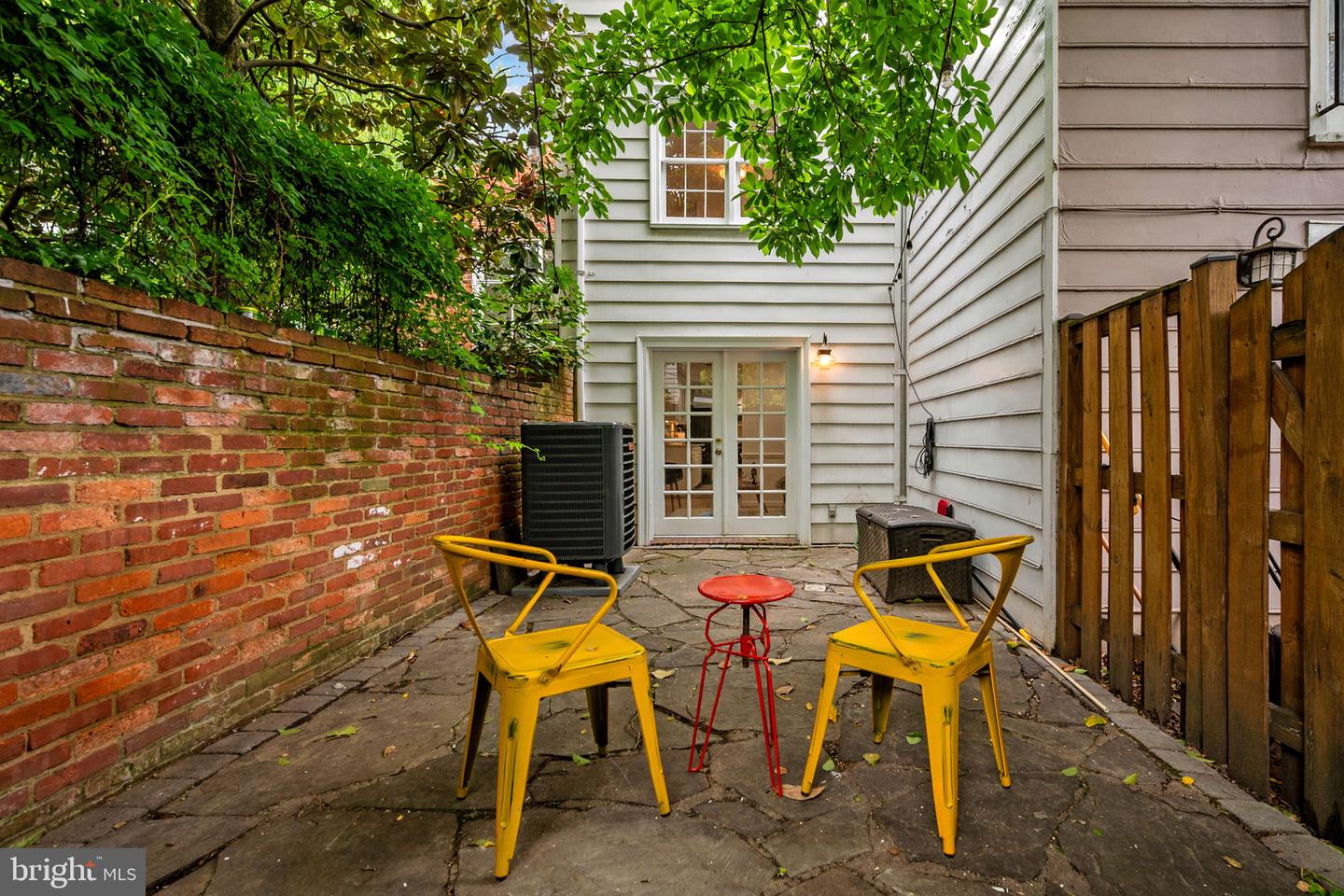 Alexandria, Virginia, 22314, United States, 3 Bedrooms Bedrooms, ,3 BathroomsBathrooms,Residential,Active,2044570