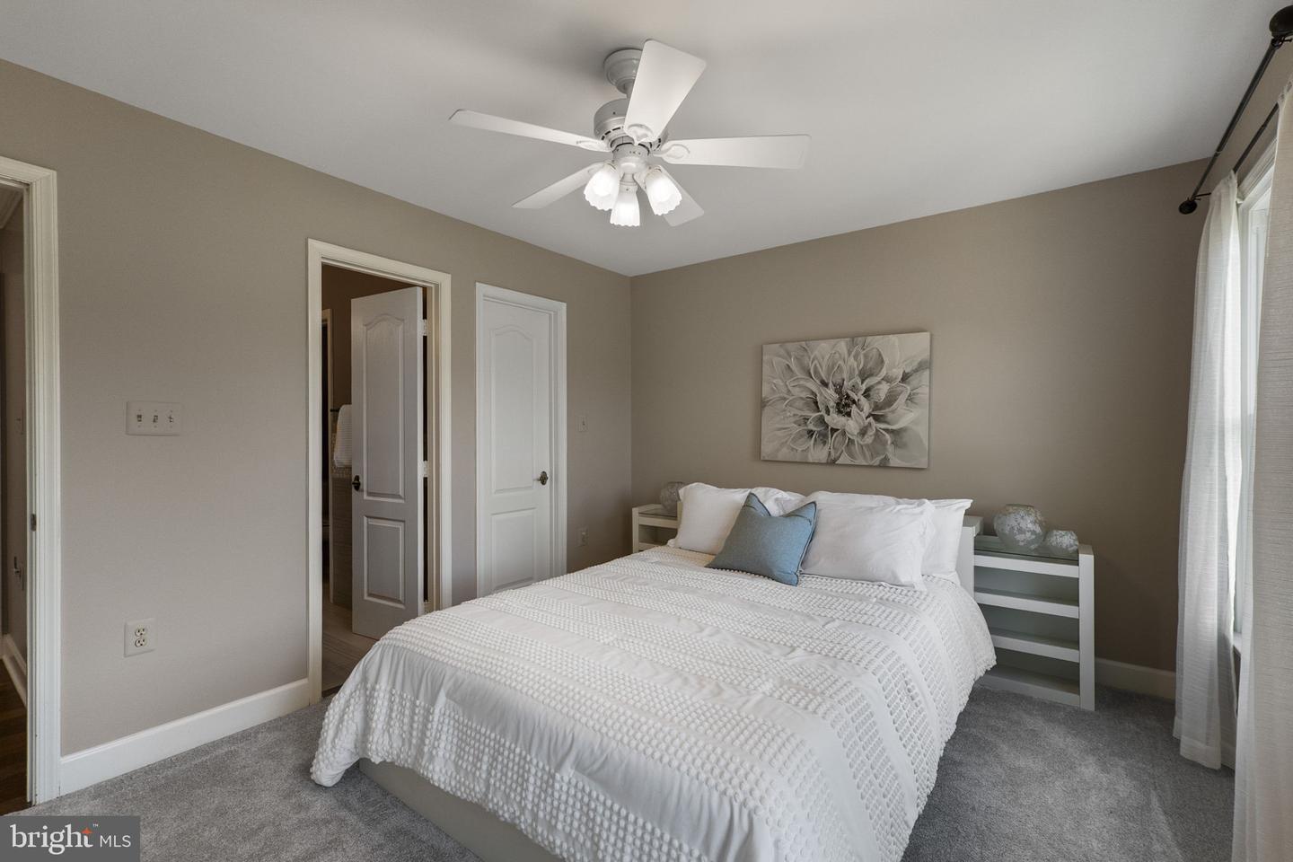 Poolesville, Maryland, 20837, United States, 4 Bedrooms Bedrooms, ,5 BathroomsBathrooms,Residential,Active,2052019