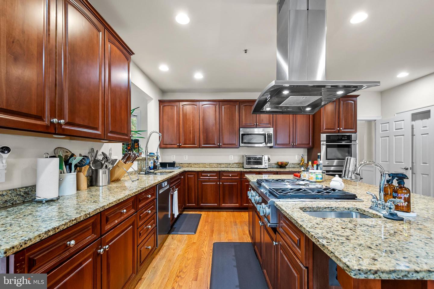 Upper Marlboro, Maryland, 20774, United States, 6 Bedrooms Bedrooms, ,7 BathroomsBathrooms,Residential,Active,1973554