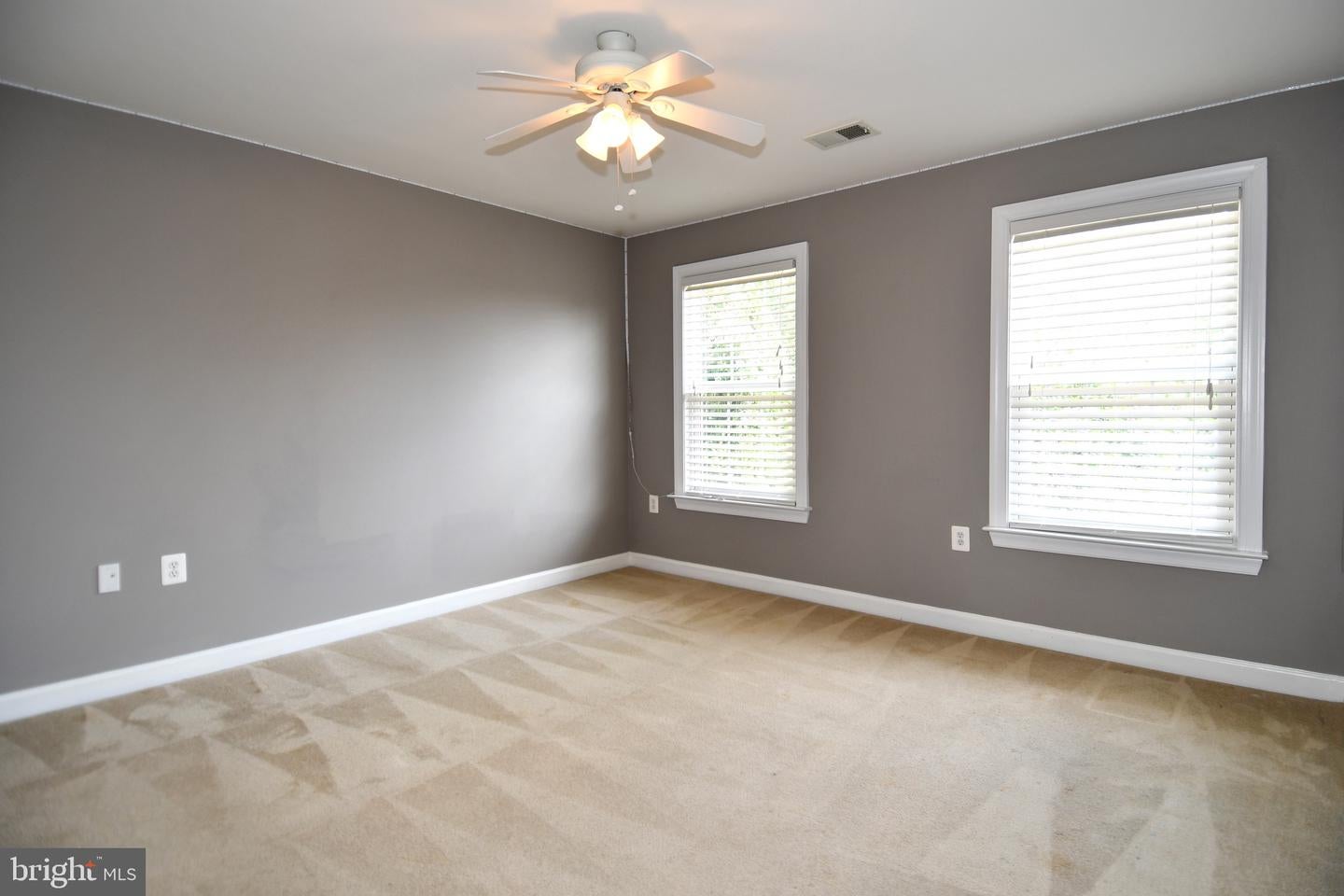 Ashburn, Virginia, 20147, United States, 6 Bedrooms Bedrooms, ,5 BathroomsBathrooms,Residential,Active,1914776