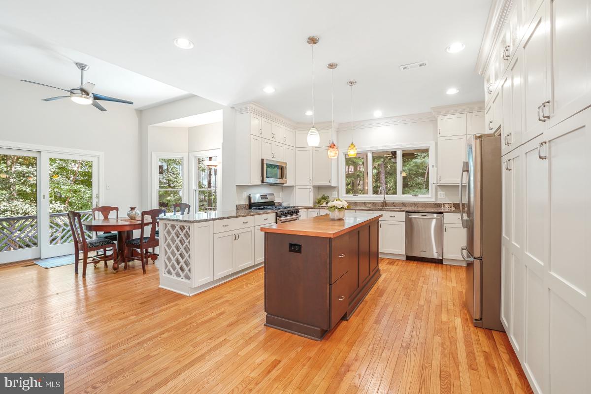 Columbia, Maryland, 21044, United States, 4 Bedrooms Bedrooms, ,3 BathroomsBathrooms,Residential,Active,1913962