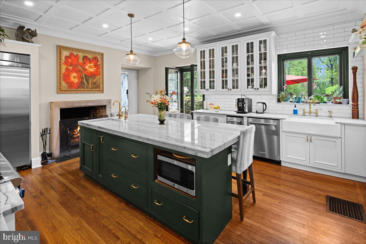 Princeton, New Jersey, 08540, United States, 6 Bedrooms Bedrooms, ,7 BathroomsBathrooms,Residential,Active,2011847