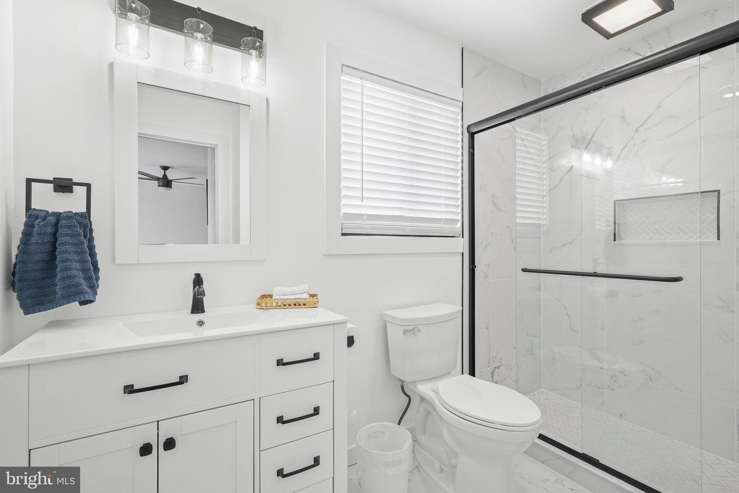 Manahawkin, New Jersey, 08050, United States, 4 Bedrooms Bedrooms, ,3 BathroomsBathrooms,Residential,Active,1885030