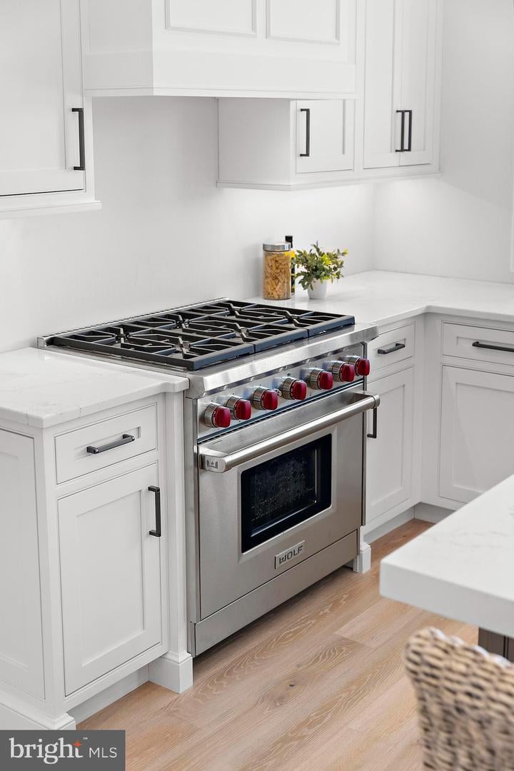 Long Beach Township, New Jersey, 08008, United States, 6 Bedrooms Bedrooms, ,7 BathroomsBathrooms,Residential,Active,1889026