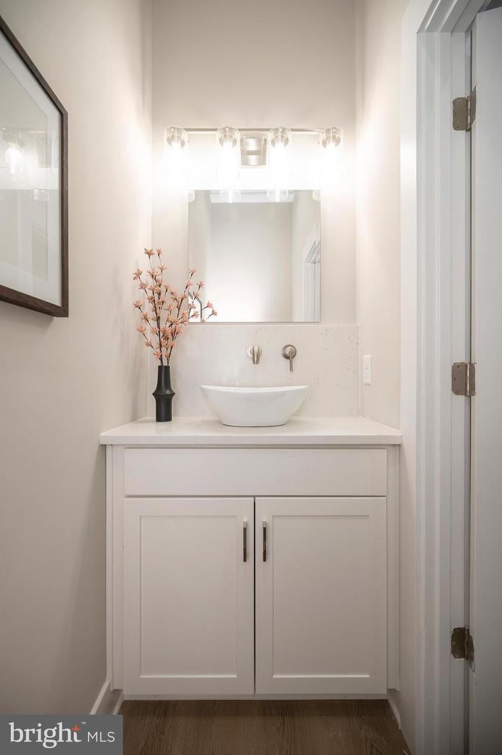 Bumpass, Virginia, 23024, United States, 5 Bedrooms Bedrooms, ,5 BathroomsBathrooms,Residential,Active,1877759