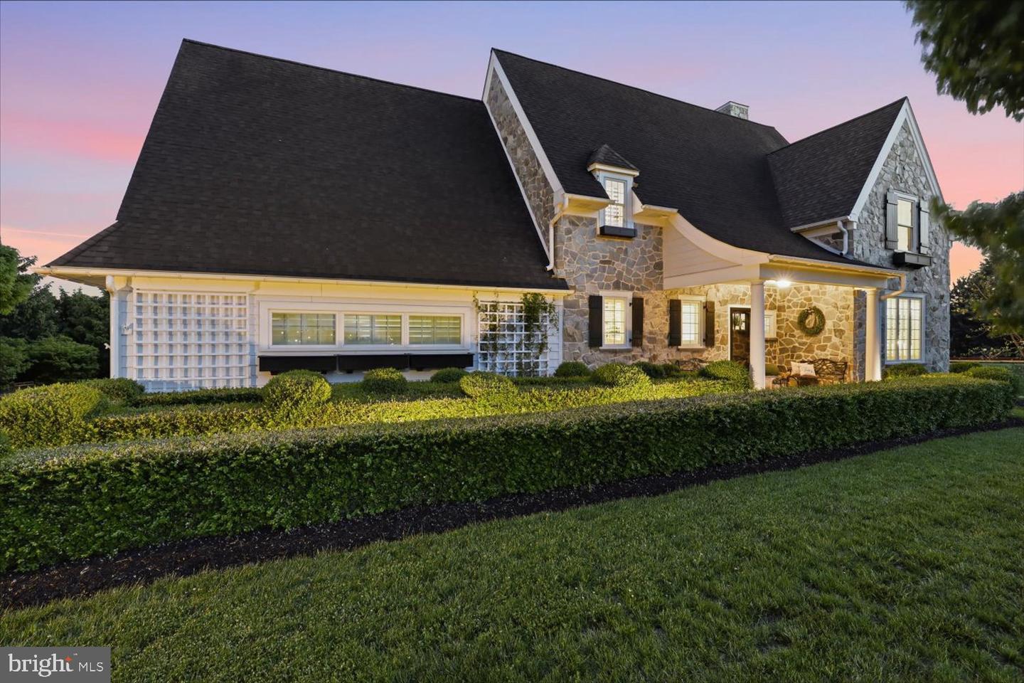 Lititz, Pennsylvania, 17543, United States, 4 Bedrooms Bedrooms, ,3 BathroomsBathrooms,Residential,Pending,2045746