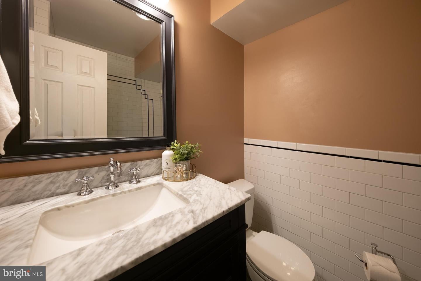 Fairfax Station, Virginia, 22039, United States, 4 Bedrooms Bedrooms, ,3 BathroomsBathrooms,Residential,Active,1936424