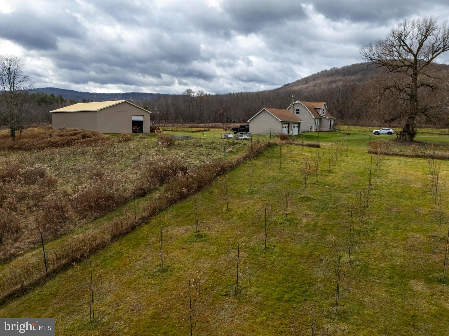 Waymart, Pennsylvania, 18472, United States, 4 Bedrooms Bedrooms, ,2 BathroomsBathrooms,Residential,Active,2007156