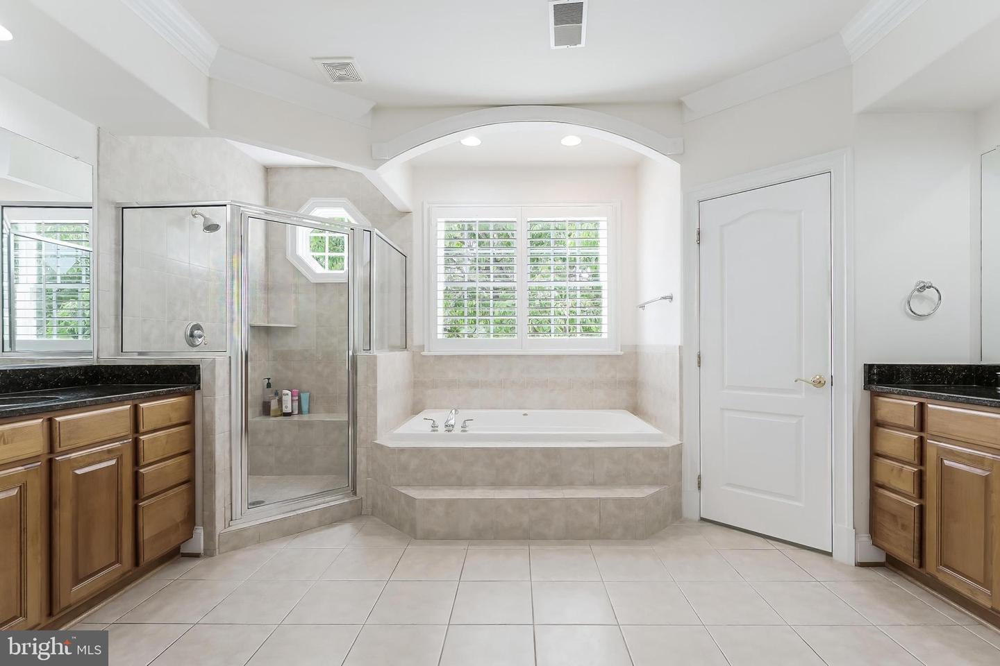 Alexandria, Virginia, 22307, United States, 5 Bedrooms Bedrooms, ,5 BathroomsBathrooms,Residential,Active,1945214