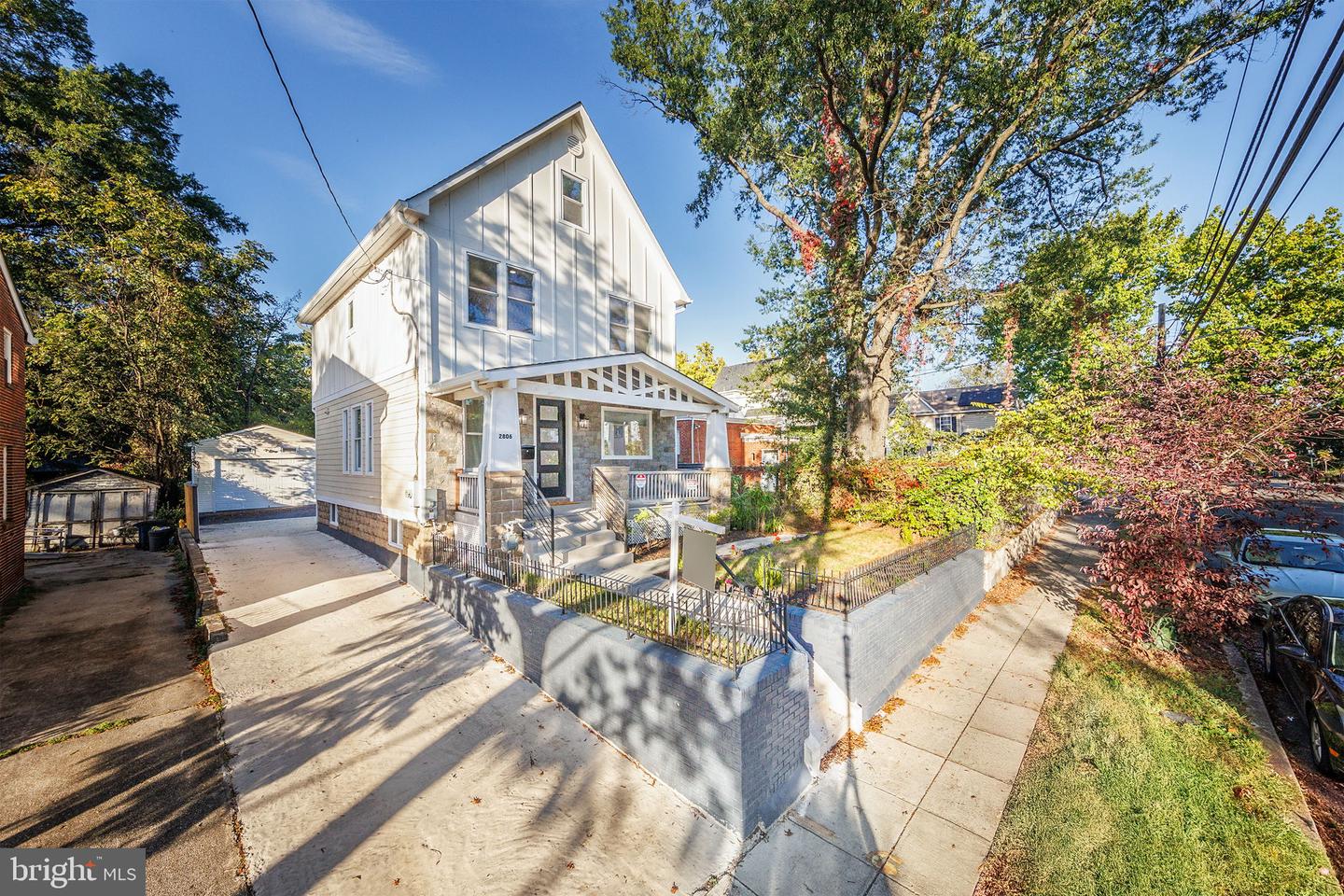 Washington, District Of Columbia, 20018, United States, 6 Bedrooms Bedrooms, ,5 BathroomsBathrooms,Residential,Active,1964489