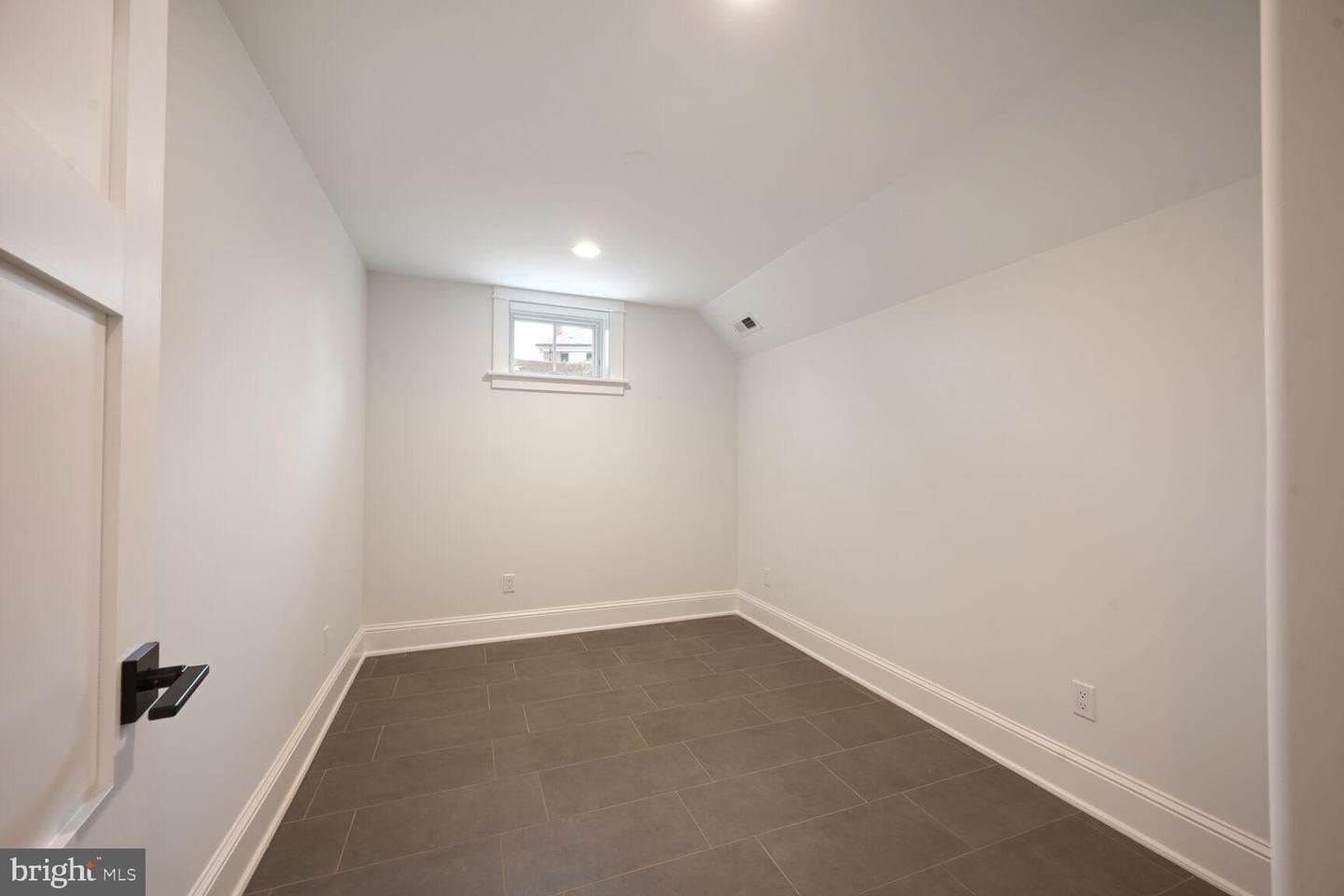 Alexandria, Virginia, 22301, United States, 6 Bedrooms Bedrooms, ,6 BathroomsBathrooms,Residential,Active,1825083