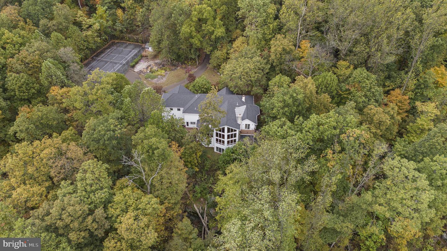 Sellersville, Pennsylvania, 18960, United States, 10 Bedrooms Bedrooms, ,7 BathroomsBathrooms,Residential,Active,1965847