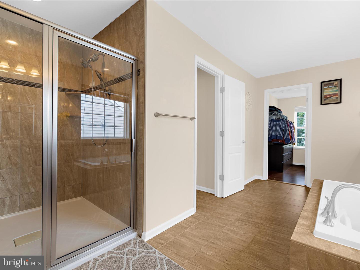 Ellicott City, Maryland, 21042, United States, 6 Bedrooms Bedrooms, ,5 BathroomsBathrooms,Residential,Active,1914763