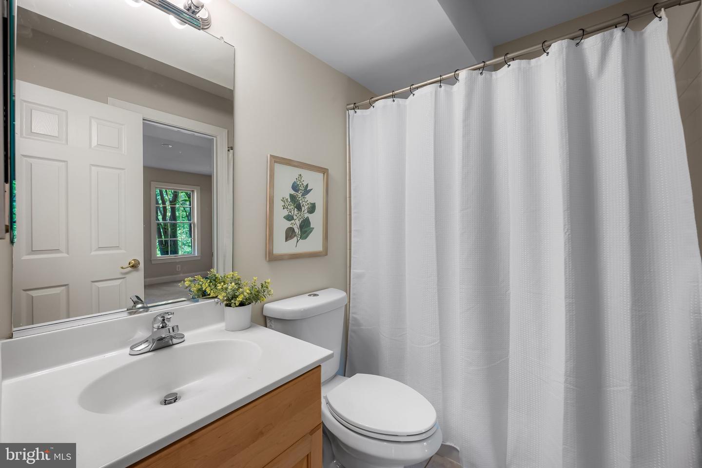 Ellicott City, Maryland, 21042, United States, 5 Bedrooms Bedrooms, ,5 BathroomsBathrooms,Residential,Pending,2045798