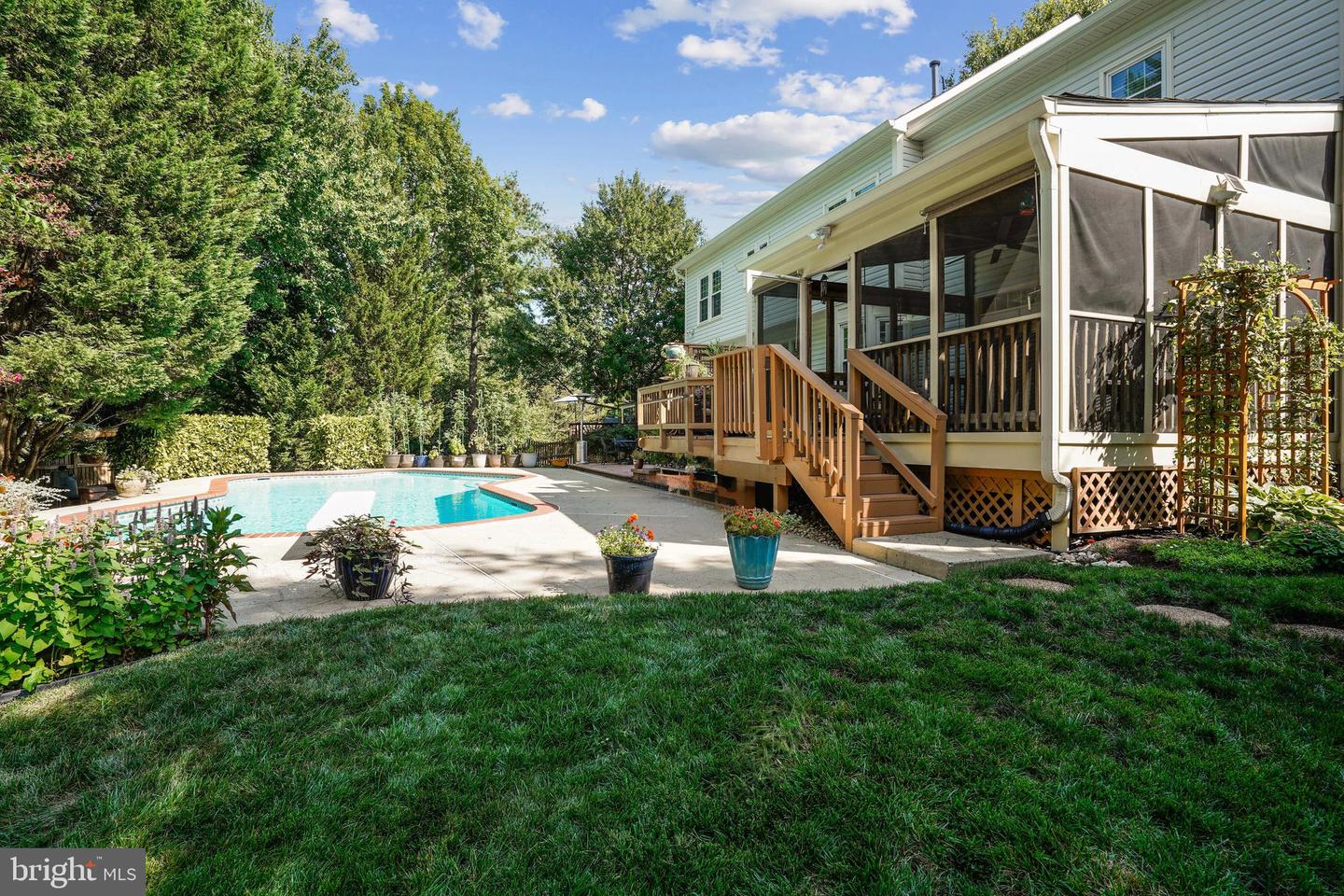 Centreville, Virginia, 20121, United States, 4 Bedrooms Bedrooms, ,5 BathroomsBathrooms,Residential,Active,1914622