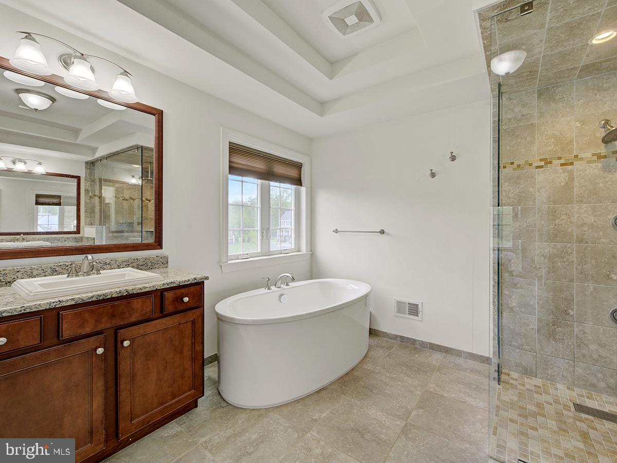 Monmouth Junction, New Jersey, 08852, United States, 5 Bedrooms Bedrooms, ,6 BathroomsBathrooms,Residential,Active,1820314