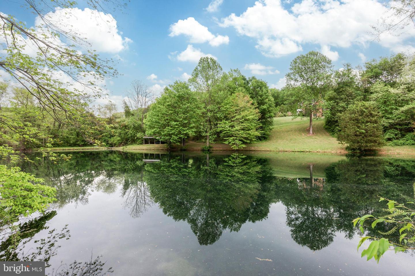 New Windsor, Maryland, 21776, United States, ,5 BathroomsBathrooms,Residential,Active,1829926