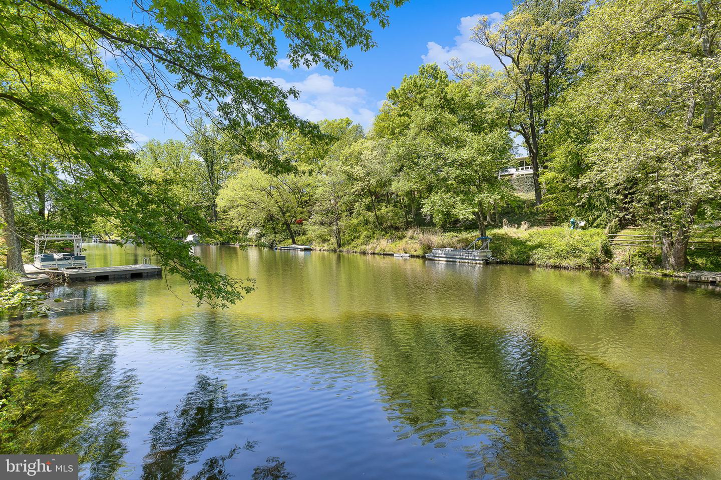 Falls Church, Virginia, 22041, United States, ,3 BathroomsBathrooms,Residential,Active,1843858