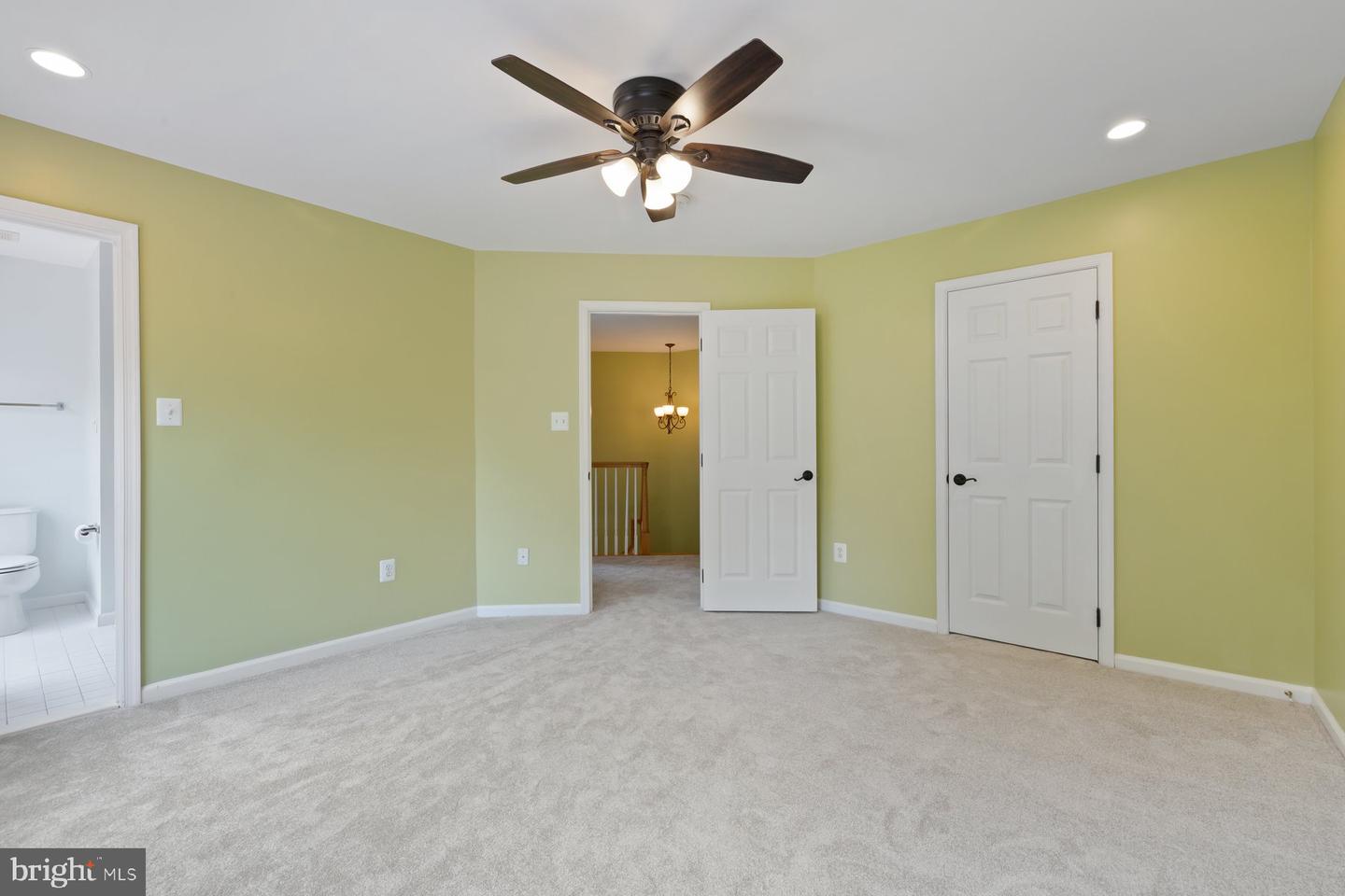 Rockville, Maryland, 20850, United States, 5 Bedrooms Bedrooms, ,6 BathroomsBathrooms,Residential,Active,1941388