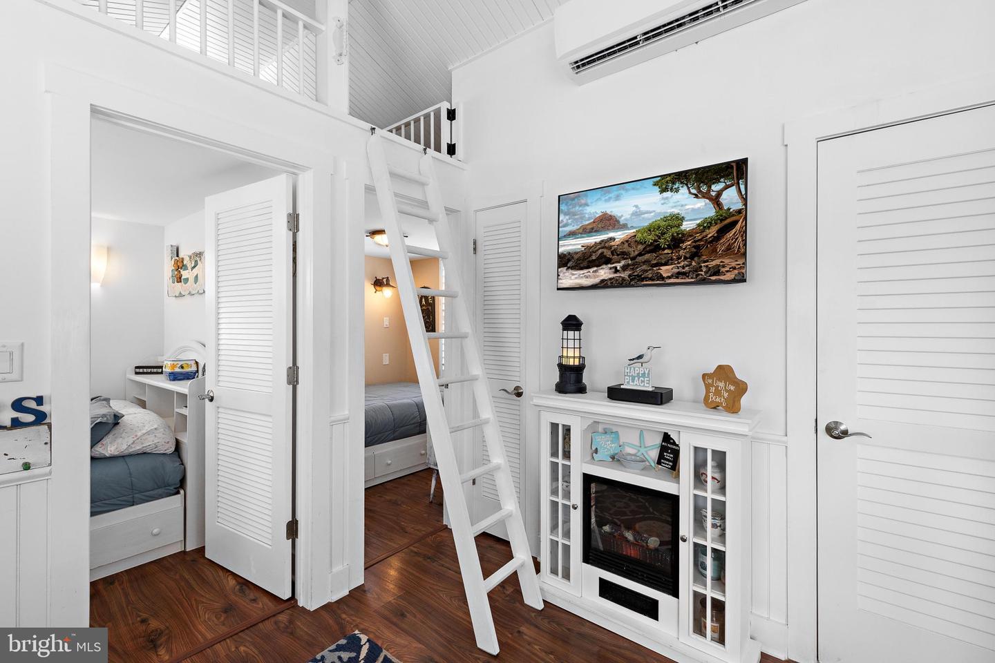Beach Haven, New Jersey, 08008, United States, 5 Bedrooms Bedrooms, ,4 BathroomsBathrooms,Residential,Active,1941132