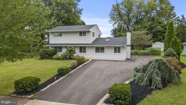 12 CALVIN RD, KENDALL PARK, NJ 08824 - Image 1