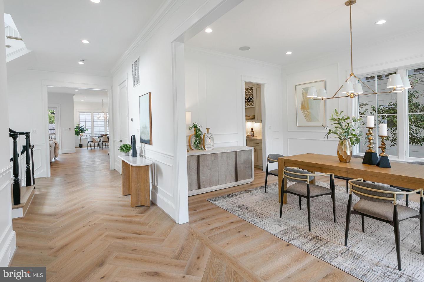 Arlington, Virginia, 22201, United States, 7 Bedrooms Bedrooms, ,8 BathroomsBathrooms,Residential,Active,1944105