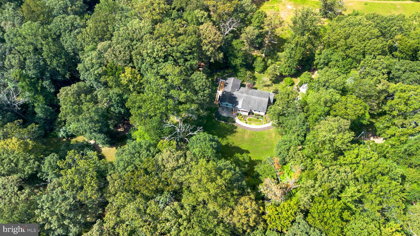 Fairfax Station, Virginia, 22039, United States, 4 Bedrooms Bedrooms, ,3 BathroomsBathrooms,Residential,Active,1936424