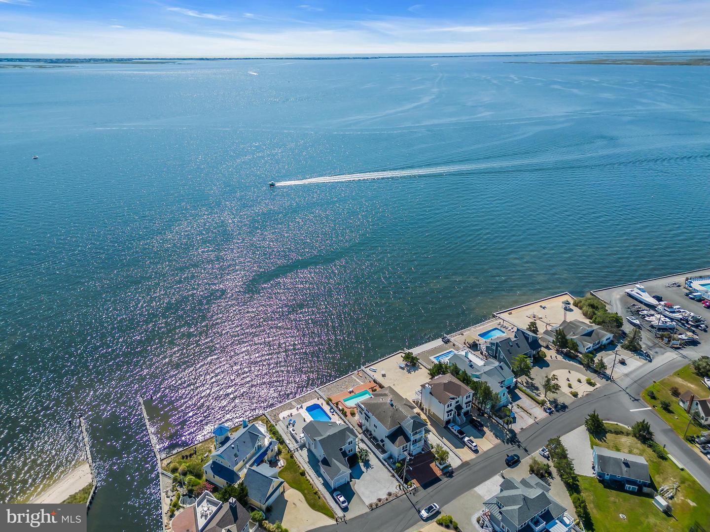 Waretown, New Jersey, 08758, United States, 4 Bedrooms Bedrooms, ,5 BathroomsBathrooms,Residential,Active,1926924