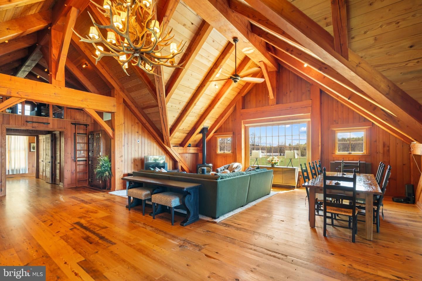 Waterford, Virginia, 20197, United States, 4 Bedrooms Bedrooms, ,5 BathroomsBathrooms,Residential,Active,1771409