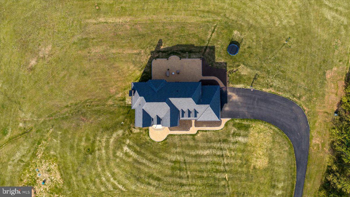 Leesburg, Virginia, 20176, United States, 4 Bedrooms Bedrooms, ,7 BathroomsBathrooms,Residential,Active,2045788