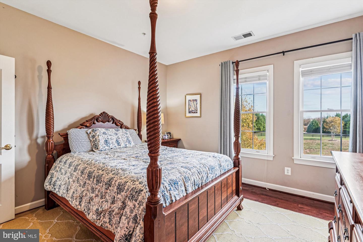 Leesburg, Virginia, 20175, United States, 5 Bedrooms Bedrooms, ,6 BathroomsBathrooms,Residential,Active,1987213