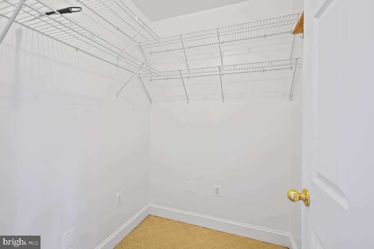 Fairfax, Virginia, 22030, United States, 5 Bedrooms Bedrooms, ,6 BathroomsBathrooms,Residential,Active,2008336