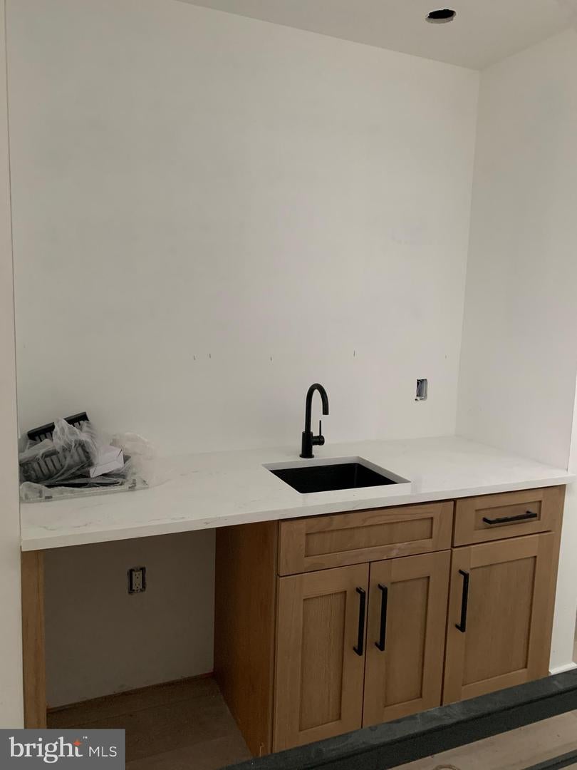 Philadelphia, Pennsylvania, 19127, United States, 6 Bedrooms Bedrooms, ,6 BathroomsBathrooms,Residential,Active,1900208