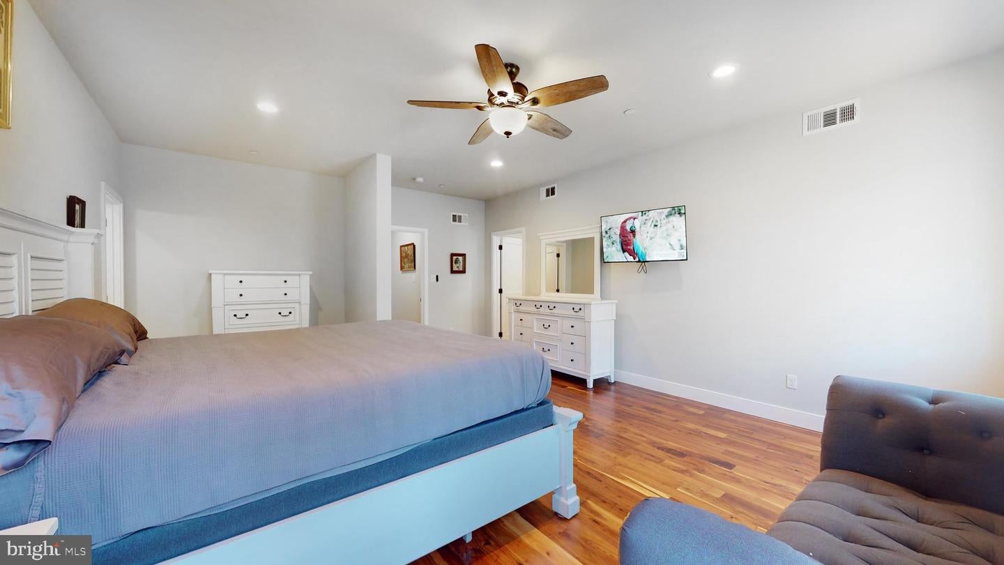 Broomall, Pennsylvania, 19008, United States, 6 Bedrooms Bedrooms, ,8 BathroomsBathrooms,Residential,Active,1738458