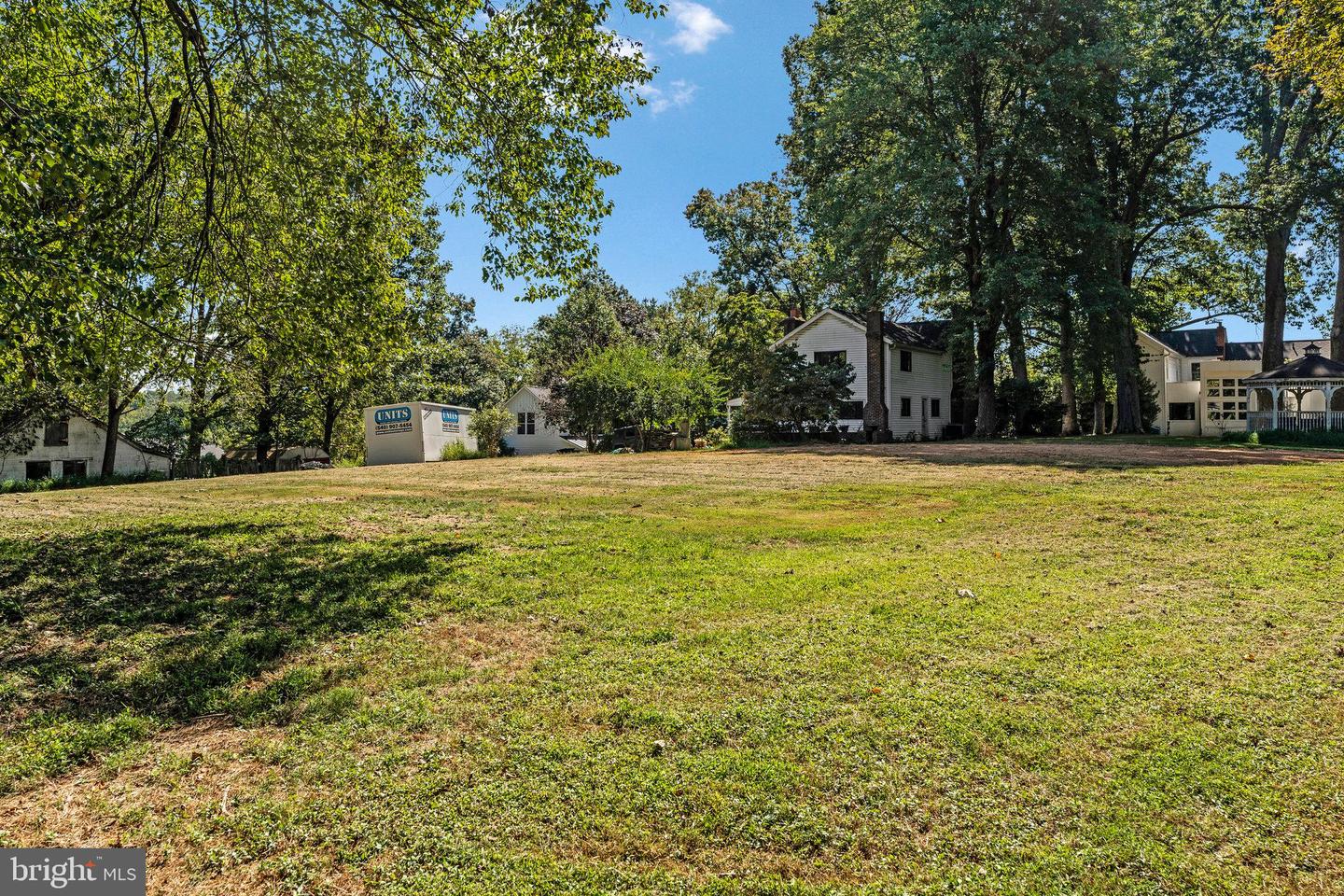 Oakton, Virginia, 22124, United States, 6 Bedrooms Bedrooms, ,8 BathroomsBathrooms,Residential,Active,1945467