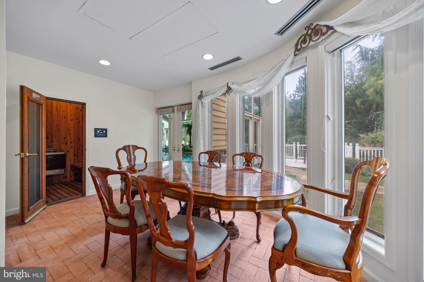 Hammonton, New Jersey, 08037, United States, 5 Bedrooms Bedrooms, ,6 BathroomsBathrooms,Residential,Active,1954441